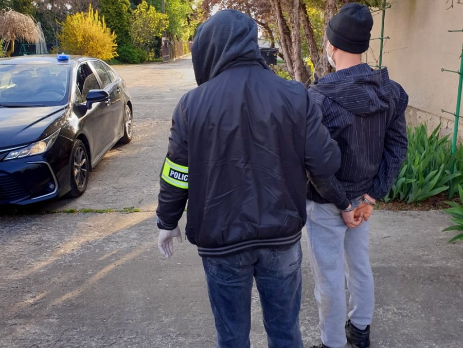 Jeden z zatrzymanych mężczyzn /Policja