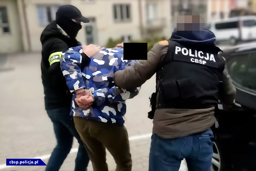 Jeden z zatrzymanych mężczyzn /Policja