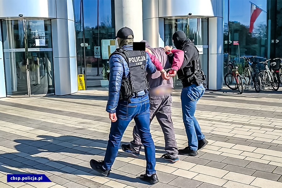 Jeden z zatrzymanych mężczyzn /Policja