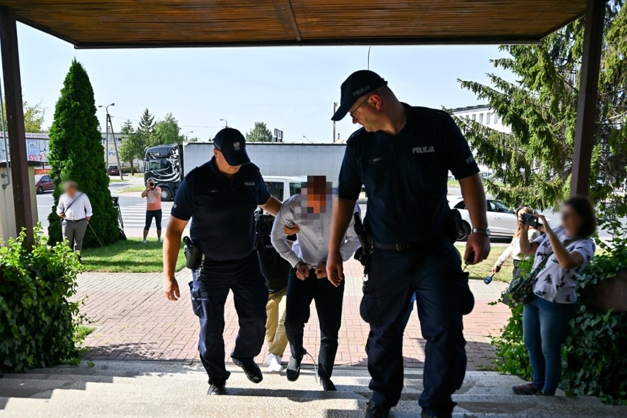 Jeden z zatrzymanych w sprawie pobicia Adama Niedzielskiego /Przemysław Piątkowski /PAP