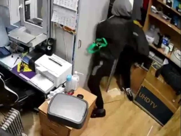 Jeden ze sprawców brutalnego napadu na lombard /Policja Wrocławska /Policja