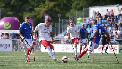 ​"Jedną nogą w domu": Polscy piłkarze po amputacji nie przerywają treningów