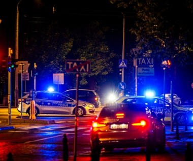 Jedna osoba nie żyje, dwie w ciężkim stanie. Nocny wypadek w Warszawie