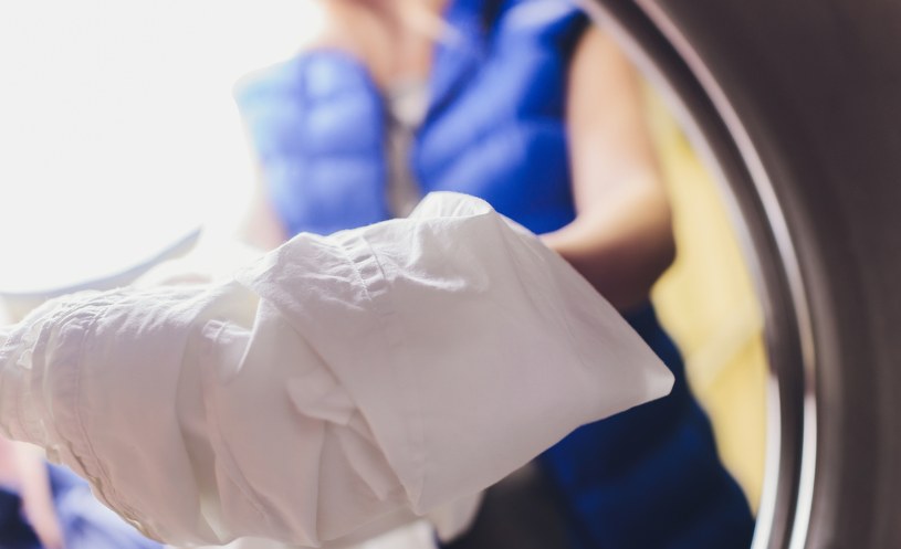 Jedna szklanka i po sprawie. Pościel nabierze niebiańskiej miękkości