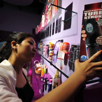Jedna z klientek sklepu Boutique de l'amour w Pekinie /AFP