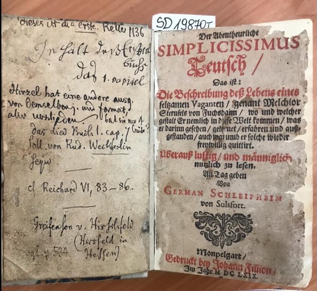 Jedna z odnalezionych książek - pierwsze wydanie “Simplicissimusa” z 1699 roku. /Uniwersytet Adama Mickiewicza /