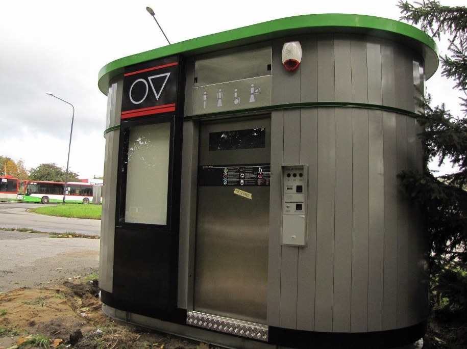 Jedna z supernowoczesnych toalet /Krzyszotf Kot /RMF FM