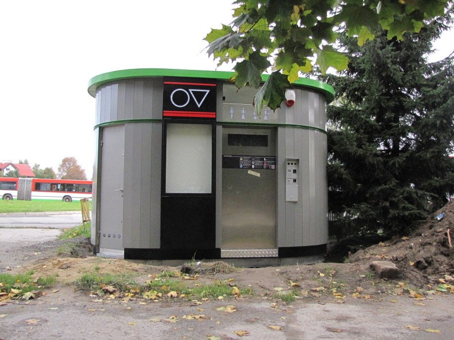 Jedna z supernowoczesnych toalet /Krzyszotf Kot /RMF FM