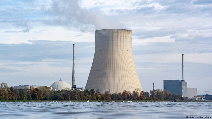Jedna z trzech ostatnich elektrowni jądrowych w Niemczech: Isar 2 /© picture-alliance/dpa  /Deutsche Welle