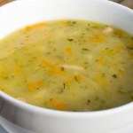 Jedna z ulubionych zup Polaków. Nieliczni wiedzą, że zbawiennie działa na nerki i jelita, pomaga w odchudzaniu 