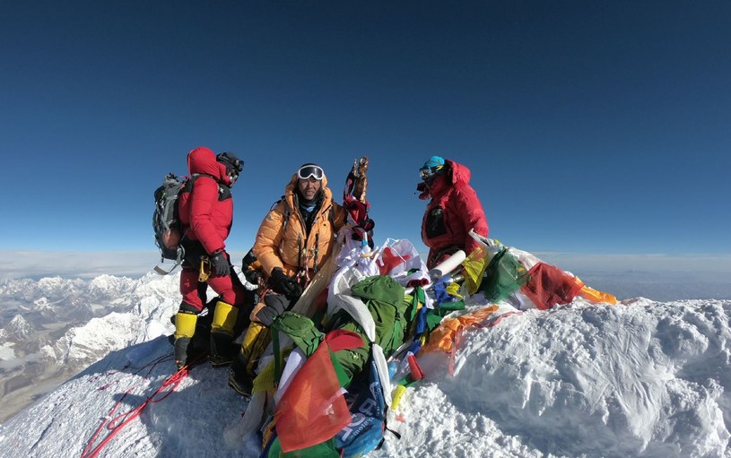 Jedna z wypraw na Everest /AFP