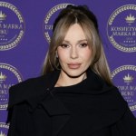 Jednego dnia w kombinezonie na mrozie, drugiego dnia diva na gali. Doda nie zwalnia tempa