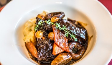 Jedno z najchudszych czerwonych mięs, a jest mało popularne. Warto jeść, gdy bolą stawy i dokucza anemia 