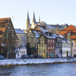 Jedno z najpiękniejszych średniowiecznych miast. Co ma wspólnego z Poznaniem?