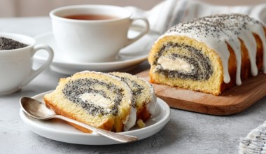 Jedno z najsmaczniejszych bożonarodzeniowych ciast. Rolada makowo-serowa