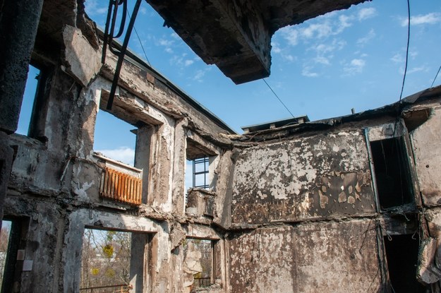 Jedno z osiedli w Charkowie na Ukrainie /Mykola Kalyeniak /PAP
