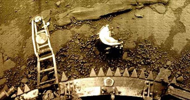 Jedno ze zdjęć Wenus przesłanych przez sondę Wenera 13 /materiały prasowe