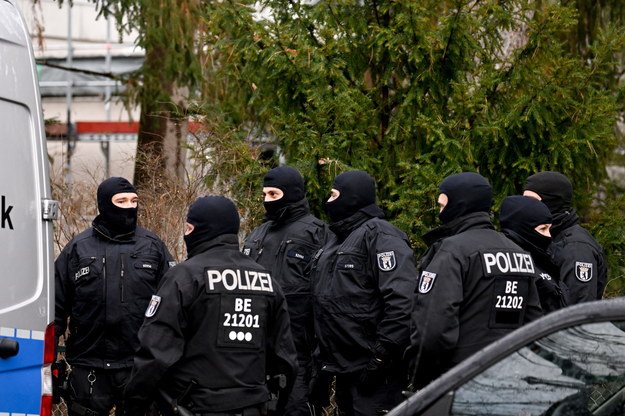 Jednostki niemieckiej policji podczas środowej akcji /FILIP SINGER /PAP/EPA