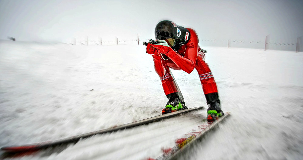 Jędrzejowi Dobrowolskiemu marzy się pobicie rekordu wynoszącego 251,4 km/h /123RF/PICSEL