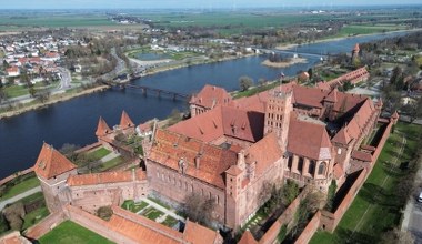 Jedyne takie miejsce na świecie! Największy zamek znajduje się w Polsce