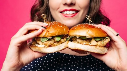 Jedzenie, które może utrudniać zajście w ciążę. Nowe badania nie pozostawiają złudzeń