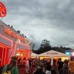 Jedziesz na OFF Festival? Z tymi 5 produktami z Rossmanna stworzysz wystrzałowy look!