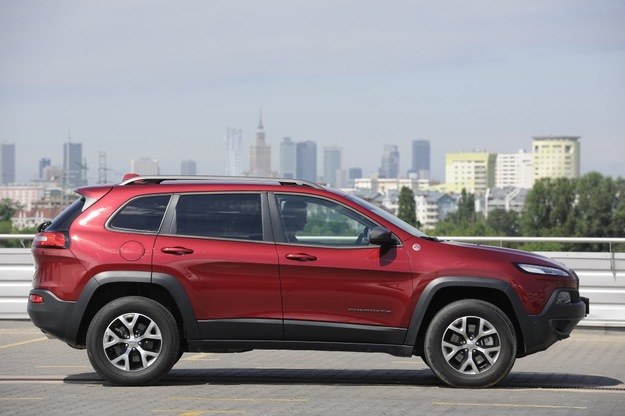 Jeep Cherokee Trailhawk /Motor