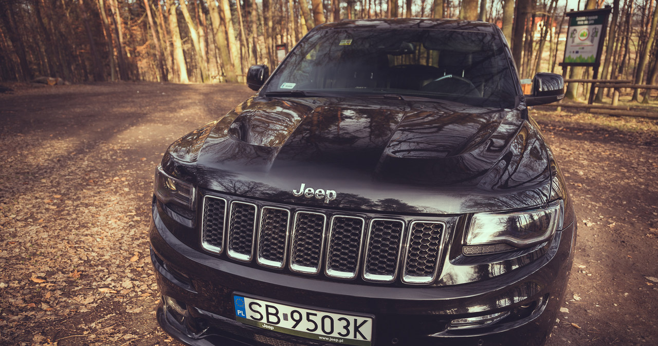 Jeep Grand Cherokee SRT8 / Fot: spheresis.com /Informacja prasowa