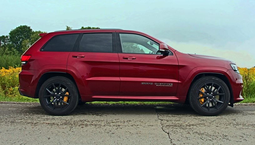 Jeep Grand Cherokee Trackhawk zachęca kierowcę, by uległ