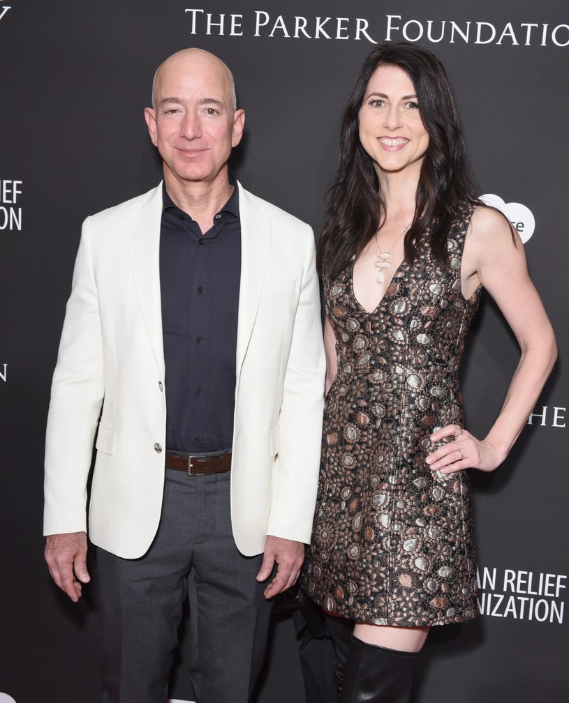 Jeff Bezos, MacKenzie Bezos /Presley Ann /Getty Images