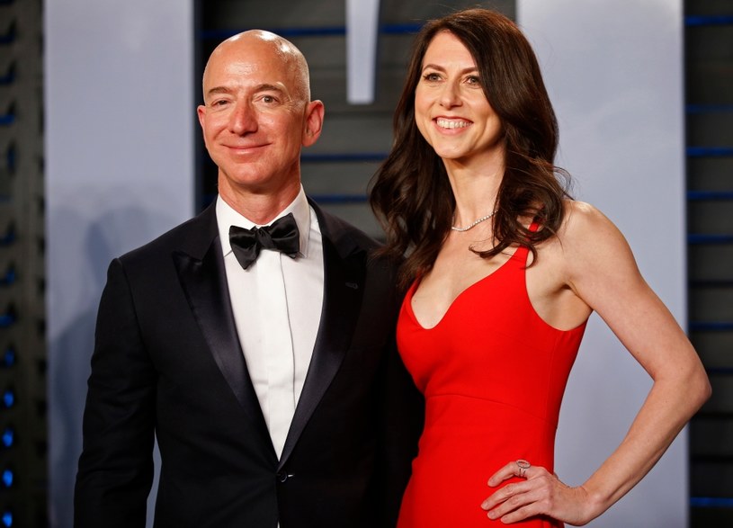 Jeff Bezos, MacKenzie Bezos /DANNY MOLOSHOK / Reuters / Forum /Agencja FORUM