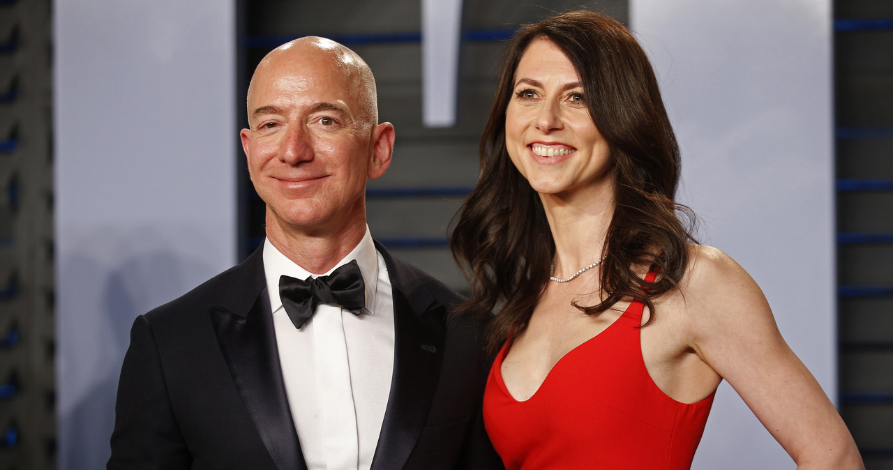 Jeff Bezos, MacKenzie Bezos /DANNY MOLOSHOK / Reuters / Forum /Agencja FORUM