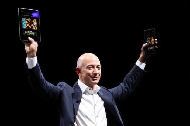 Jeff Bezos, szef Amazon, prezentuje nowe tablety Kindle Fire i Kindle Fire HD /AFP