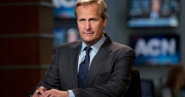 Jeff Daniels w scenie z serialu "Newsroom" /materiały prasowe