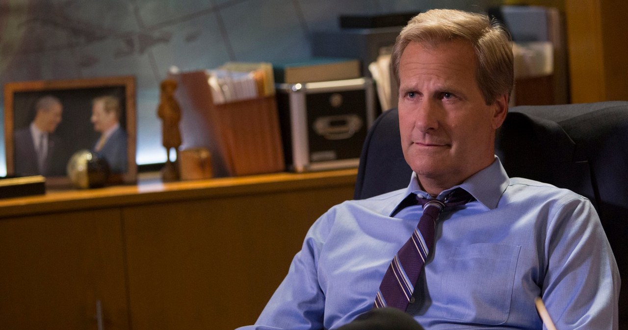 Jeff Daniels w serialu "Newsroom". /HBO