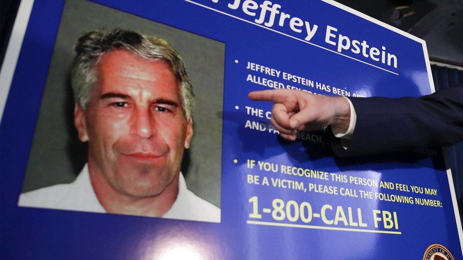 Jeffrey Epstein zmarł 10 sierpnia /JASON SZENES    /PAP/EPA