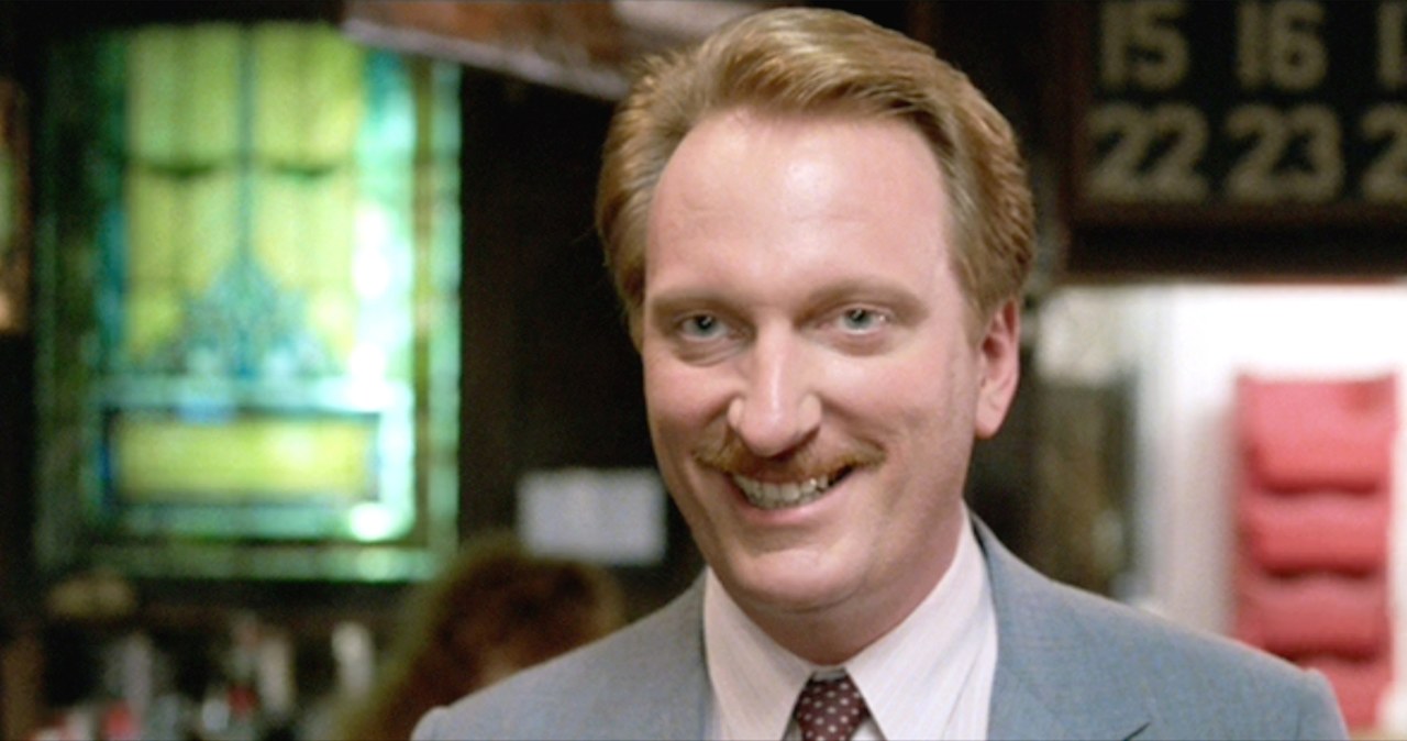 Jeffrey Jones w filmie "Wolny dzień Ferrisa Buellera" /CBS Photo Archive / Contributor /Getty Images