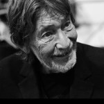 Jego przebój świąteczny nuci cała Polska. Znany gwiazdor nie żyje 