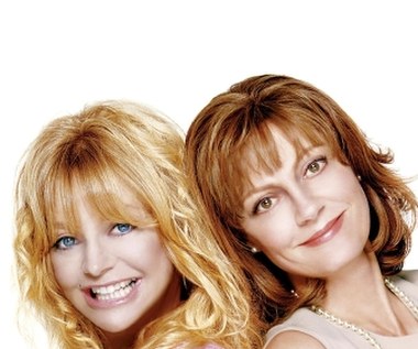 Jej ostatnim filmem okazała się mająca swą premierę rok później komedia „Siostrzyczki”, w której wspólnie z Susan Sarandon wcieliły się w parę dawnych przyjaciółek i rockowych groupies. Nominacja do Złotego Globu dla najlepszej aktorki okazała się przyjemnym akcentem kończącym jej karierę. 