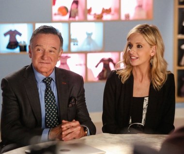  Jej ostatnim projektem był zakończony po jednym sezonie serial "Przereklamowani" (2013), w którym wcieliła się w córkę bohatera, granego przez Robina Williamsa.

"Dla moich dzieci był Wujkiem Robinem, dla wszystkich, z którymi pracował był najlepszym szefem, jakiego można sobie wyobrazić. Dla mnie nie był jedynie inspiracją, ale Ojcem, o którym zawsze marzyłam. Nie istnieje wystarczająco dużo przymiotników, aby opisać jak ogromnym światłem był dla tych, którzy kiedykolwiek mieli przyjemność go poznać. Każdego dnia będę za nim tęsknić, jednak wiem, że pamięć o nim będzie żyła wiecznie" -  aktorka wyznała po samobójczej śmierci Williamsa.