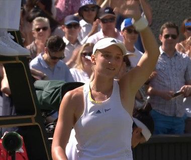 Jelena Rybakina wygrała z Ons Jabeur! Zobacz piłkę meczową finału Wimbledonu. WIDEO (Polsat Sport)