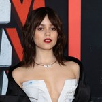 Jenna Ortega w odważnej stylizacji. Tak ubrała się na koncert Lady Gagi