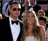 Jennifer Aniston i Brad Pitt podczas wręczenia nagród Emmy /AFP