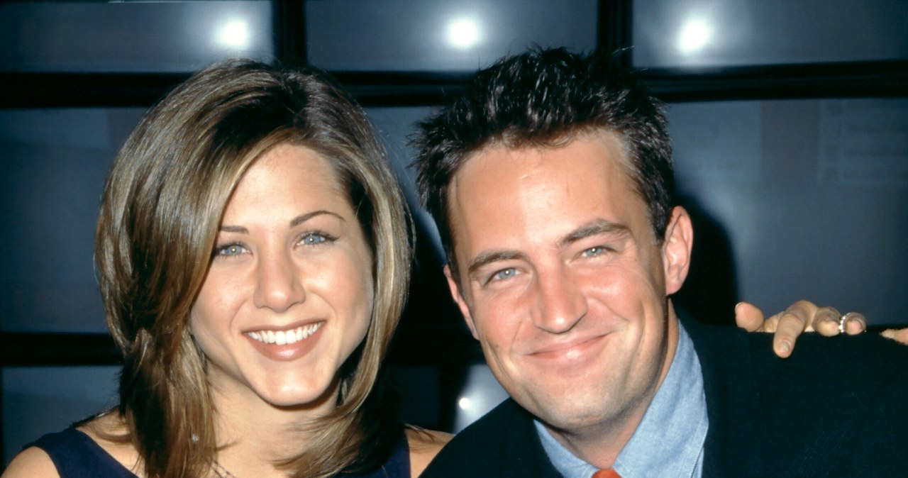 Jennifer Aniston i Matthew Perry od lat byli nie tylko kolegami z planu, ale również przyjaciółmi w życiu prywatnym /Getty Images /Getty Images