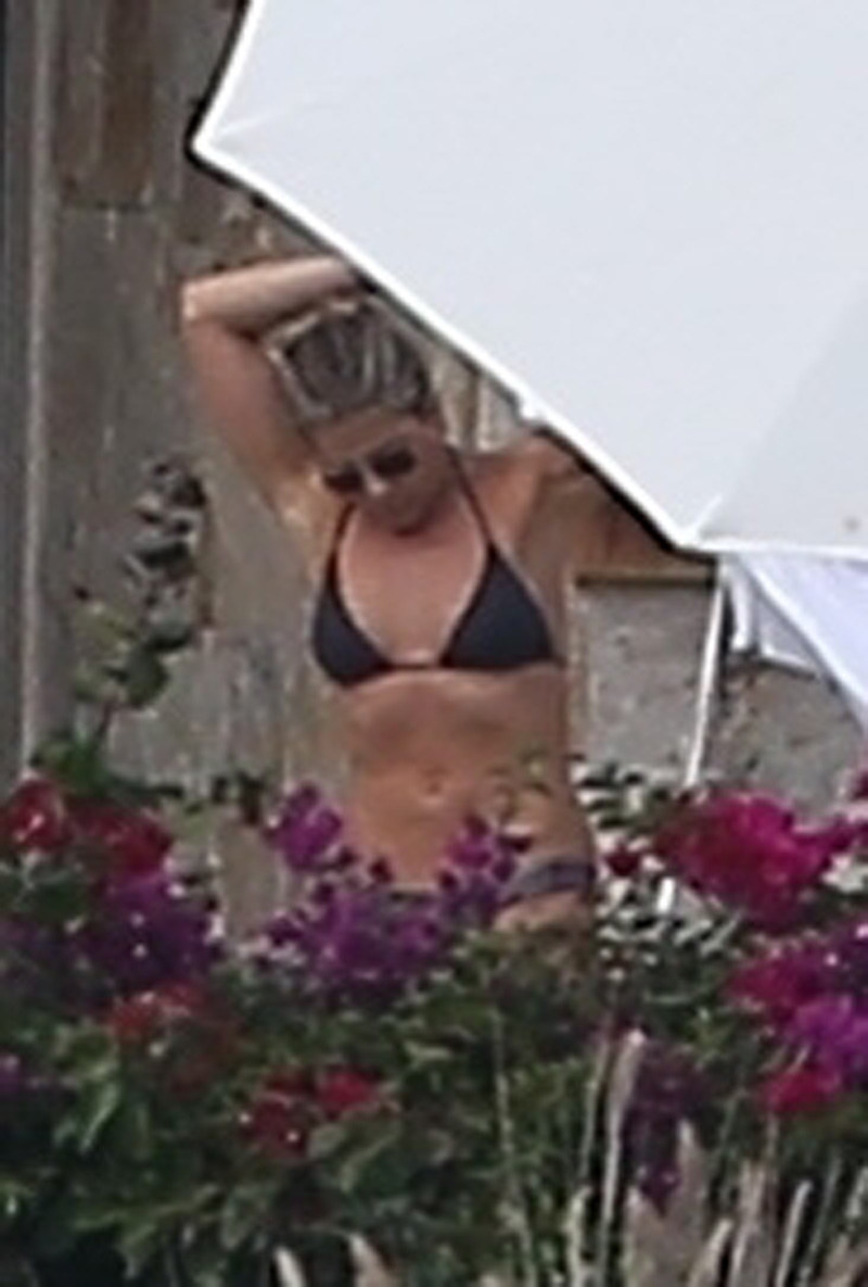Jennifer Aniston na wakacjach w Meksyku /Agencja FORUM