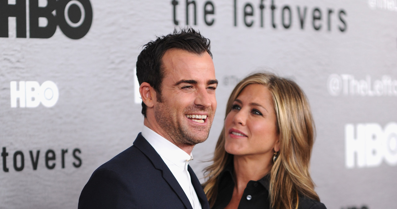 Jennifer Aniston z narzeczonym Justinem Therouxem /Dimitrios Kambouris /Getty Images