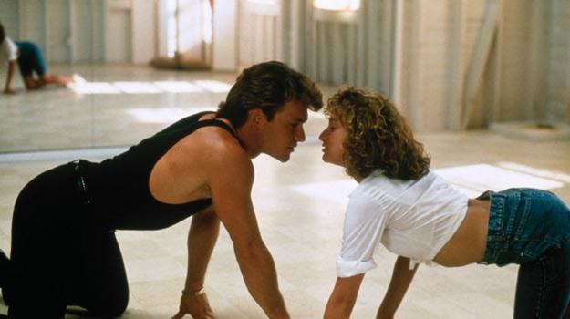 Jennifer Grey i Patrick Swayze w filmie "Dirty Dancing" (1987) /materiały prasowe
