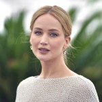 Jennifer Lawrence pożegnała blond i wygląda obłędnie. Szykuje się nowa rola?