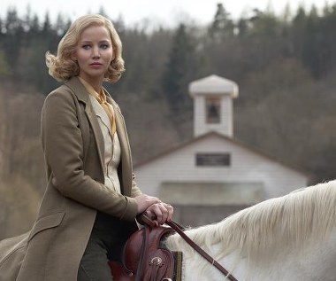 Jennifer Lawrence w scenie z filmu "Serena"