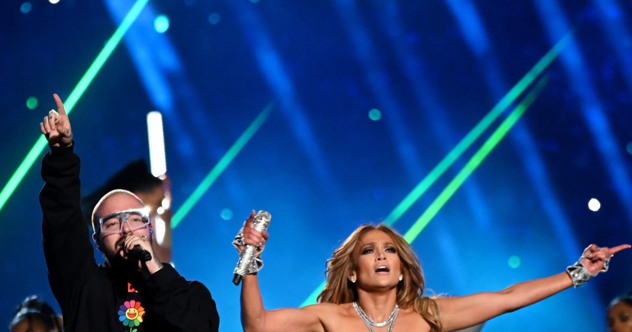 Jennifer Lopez i Shakira podczas Super Bowl /Kevin Mazur /Getty Images